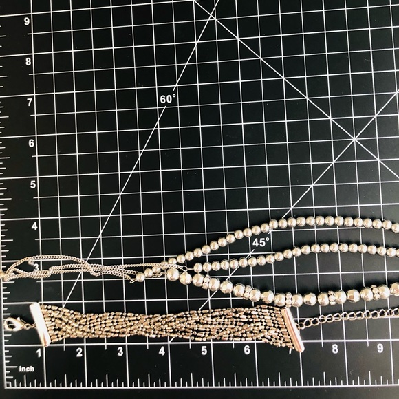 Modern Vintage Metallic Silver Necklace & Bracelet - Picture 7 of 12